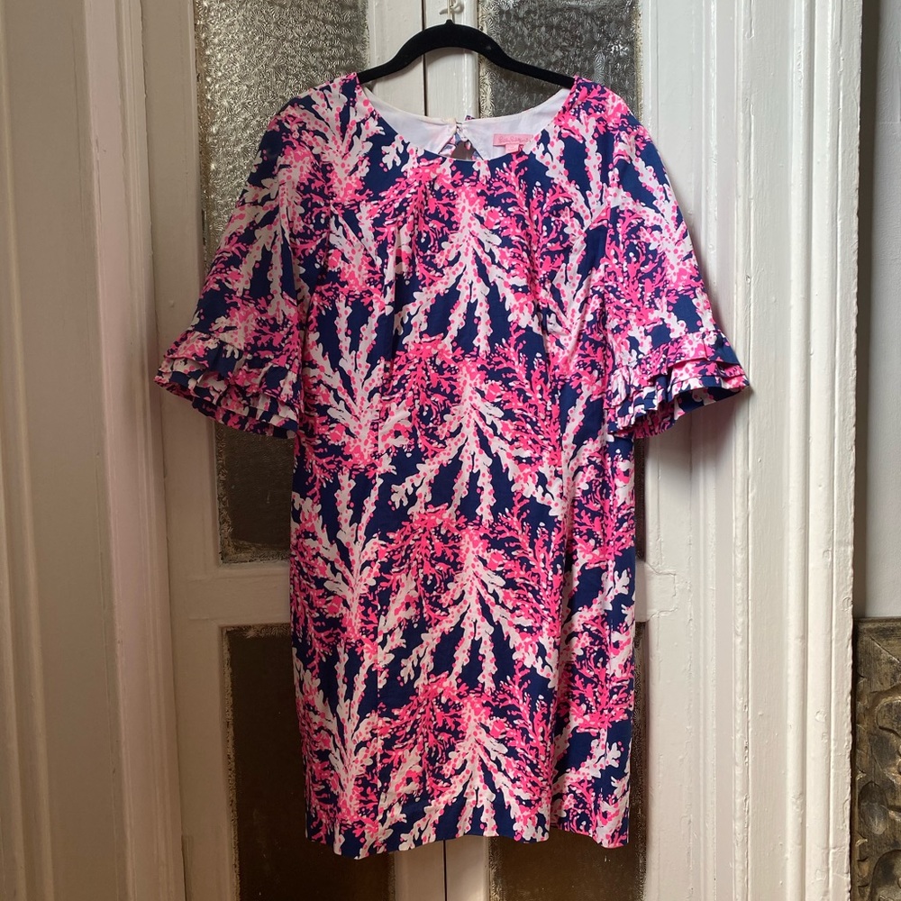 Lily Pulitzer (VERY) lightly worn 3/4 sleeve dress